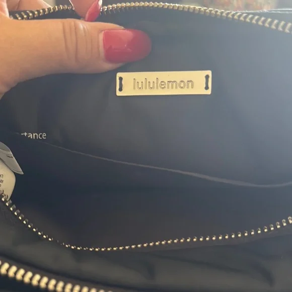 lululemon athletica Black Belt Bag - Picture 4 of 6
